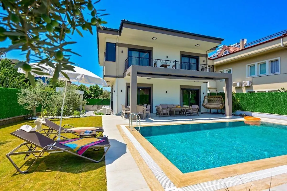 Luxury Villa In The Center Of Fethiye - Ezel Hanim