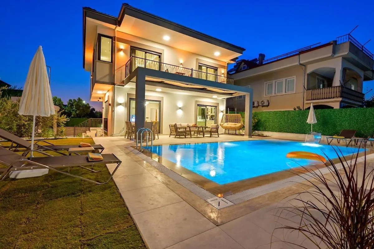 Luxury Villa In The Center Of Fethiye - Ezel Hanim