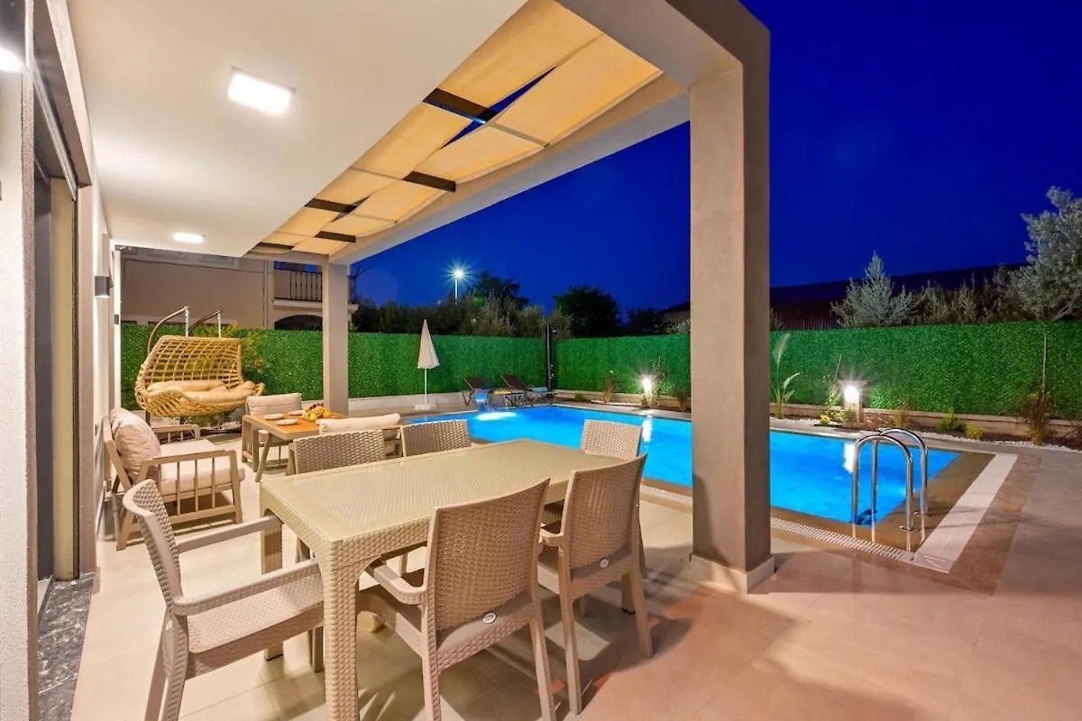 Luxury Villa In The Center Of Fethiye - Ezel Hanim